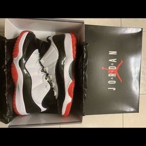 Jordan 11 retro low concord bred